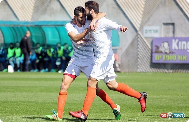 וחוגג עם חמו (לירן דורף)